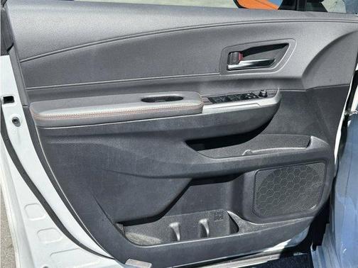 2022 Toyota Sienna XSE 7 Passenger