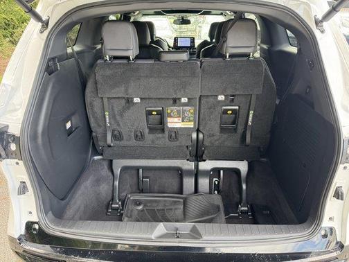 2022 Toyota Sienna XSE 7 Passenger