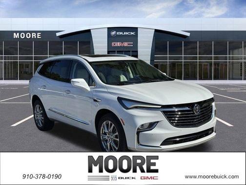 2023 Buick Enclave Essence