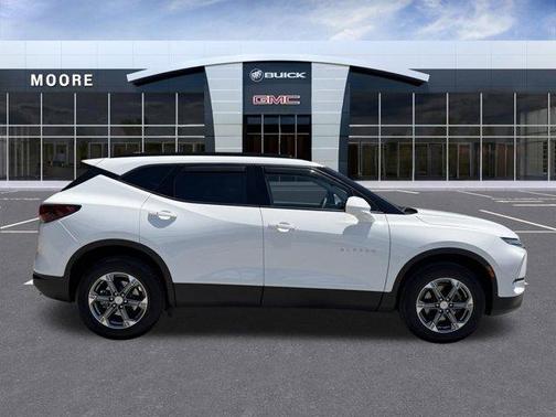 Summit White 2023 Chevrolet Blazer 2LT