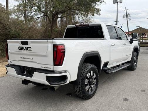 2024 GMC Sierra 2500 Denali