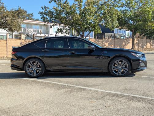 2023 Acura TLX 