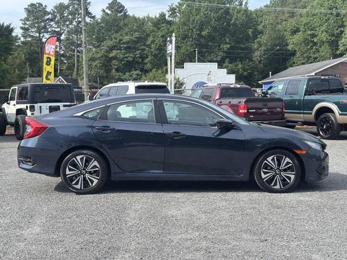Modern Steel Metallic 2017 Honda Civic EX-T