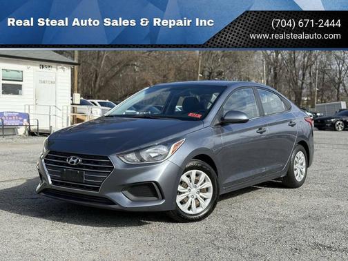 2020 Hyundai Accent SE