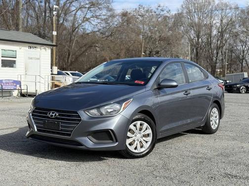 2020 Hyundai Accent SE