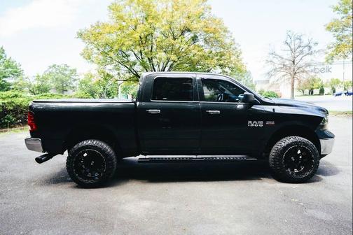 2016 RAM 1500 SLT
