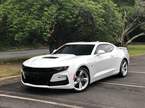 Summit White 2019 Chevrolet Camaro 1SS