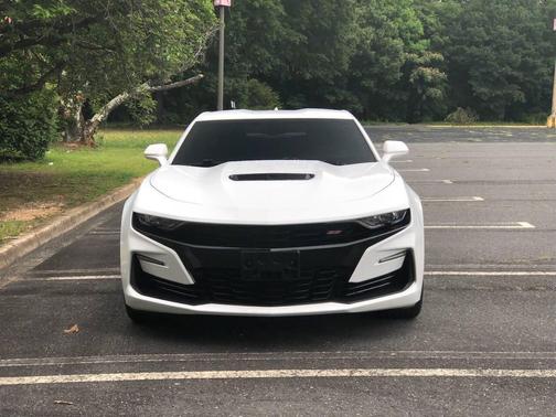 Summit White 2019 Chevrolet Camaro 1SS
