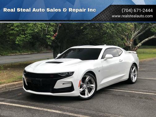 Summit White 2019 Chevrolet Camaro 1SS
