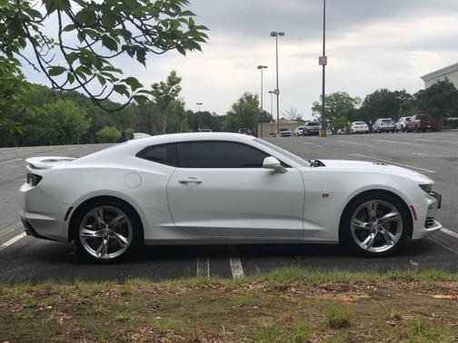 Summit White 2019 Chevrolet Camaro 1SS