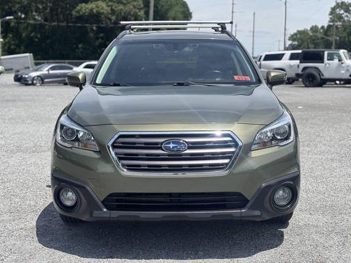 Wilderness Green Metallic 2017 Subaru Outback 3.6R Touring