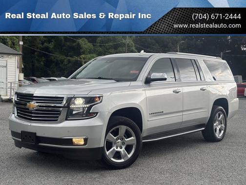 Silver Ice Metallic 2018 Chevrolet Suburban Premier
