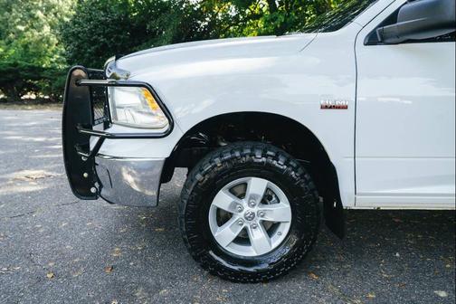 2019 RAM 1500 SLT