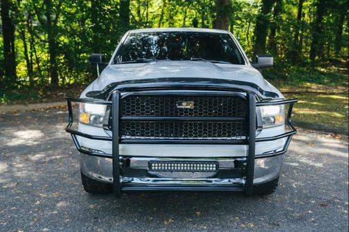 2019 RAM 1500 SLT