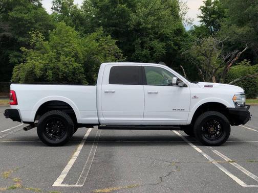 Bright White Clearcoat 2020 RAM 2500 Laramie Crew Cab 4x4 6'4' Box