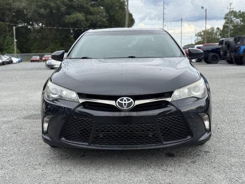 2016 Toyota Camry XLE
