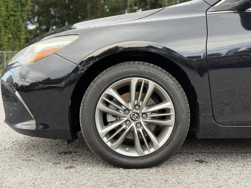 2016 Toyota Camry XLE