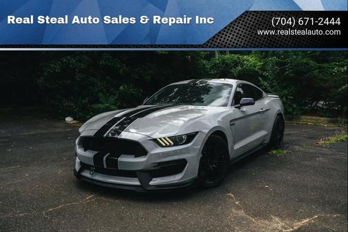 2017 Ford Shelby GT350R Base