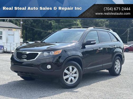 Black 2012 Kia Sorento LX