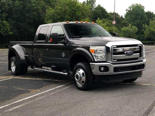 Pewter 2016 Ford F-350 Lariat