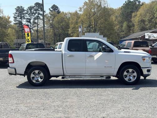 Bright White Clearcoat 2019 RAM 1500 Big Horn