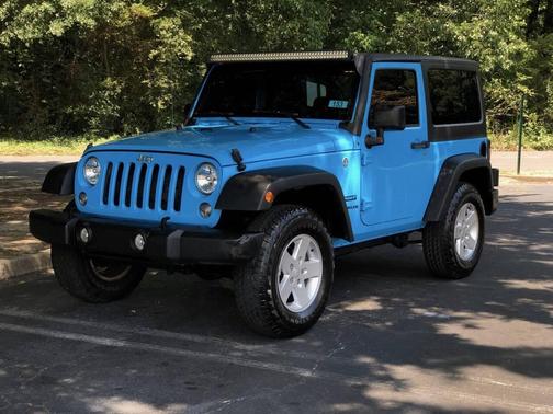 Chief Clearcoat 2017 Jeep Wrangler Sport