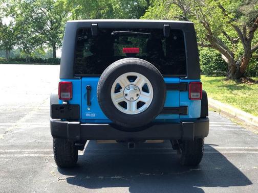 Chief Clearcoat 2017 Jeep Wrangler Sport
