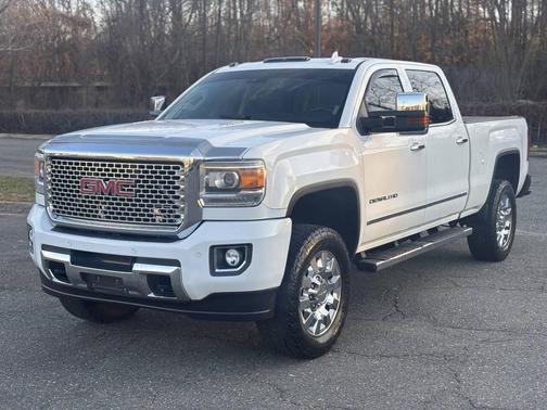 2015 GMC Sierra 2500 Denali