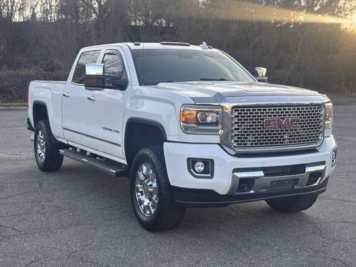 2015 GMC Sierra 2500 Denali