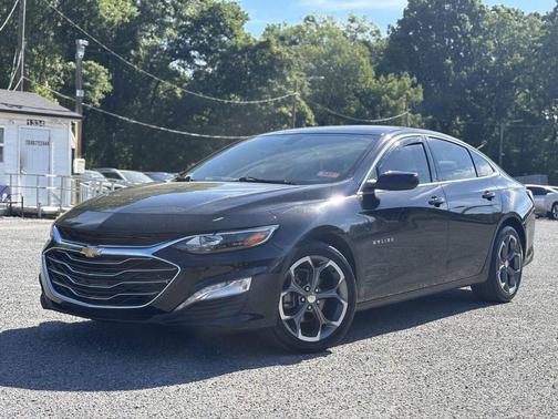 Mosaic Black Metallic 2022 Chevrolet Malibu FWD LT