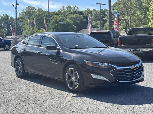Mosaic Black Metallic 2022 Chevrolet Malibu FWD LT