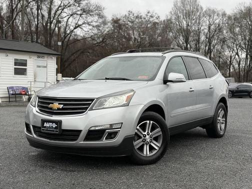 2017 Chevrolet Traverse 2LT