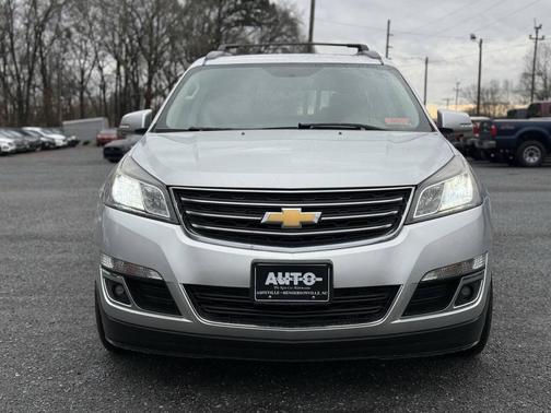 2017 Chevrolet Traverse 2LT