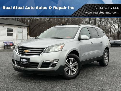 2017 Chevrolet Traverse 2LT