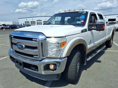 White 2011 Ford F-250 Lariat