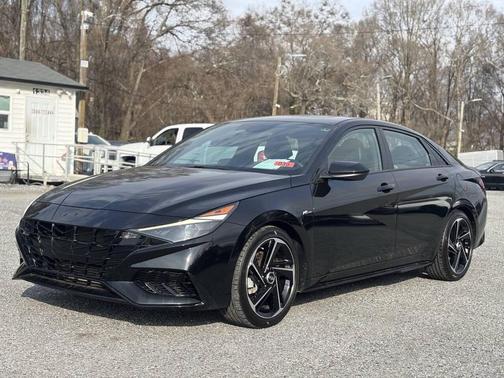 2021 Hyundai ELANTRA SE