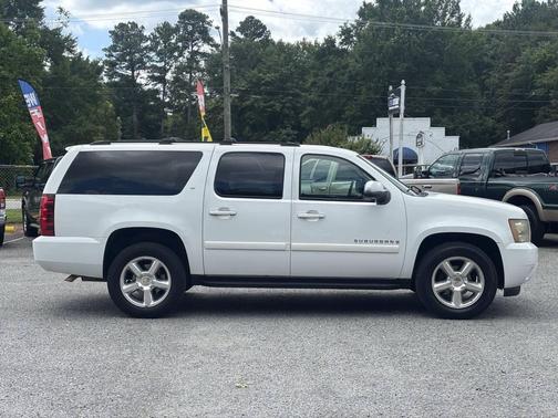 Summit White 2007 Chevrolet Suburban 1500 LT
