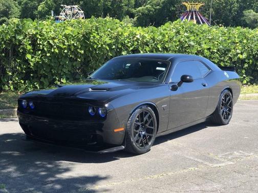Pitch Black Clearcoat 2018 Dodge Challenger R/T