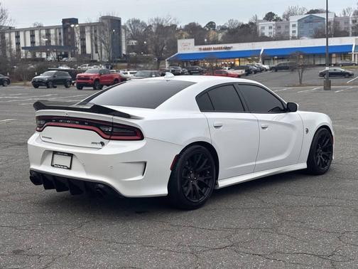 2016 Dodge Charger SRT Hellcat