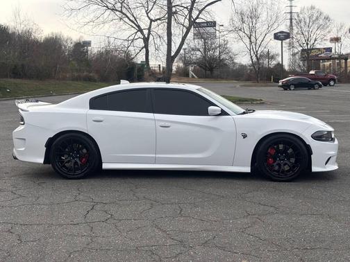 2016 Dodge Charger SRT Hellcat