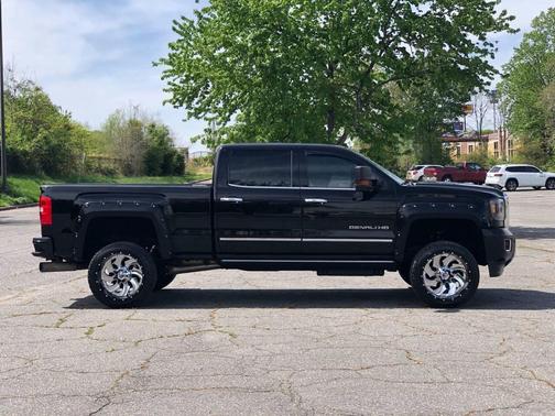 Onyx Black 2015 GMC Sierra 2500 Denali
