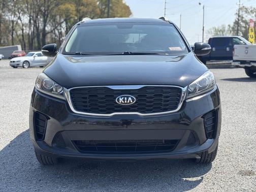 Ebony Black 2019 Kia Sorento LX