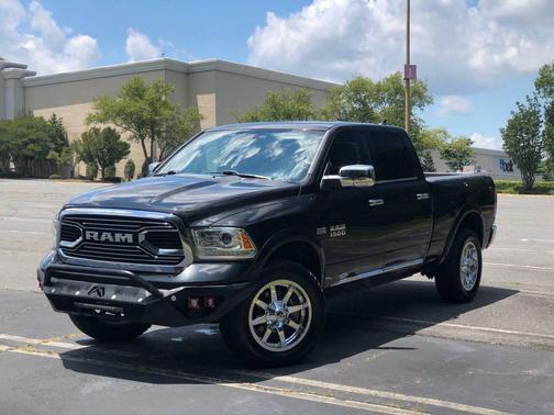 Black 2018 RAM 1500 Longhorn