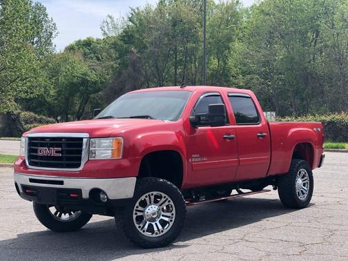 Fire Red 2009 GMC Sierra 2500 SLE Crew Cab