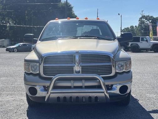 Gold 2005 Dodge Ram 3500 Laramie