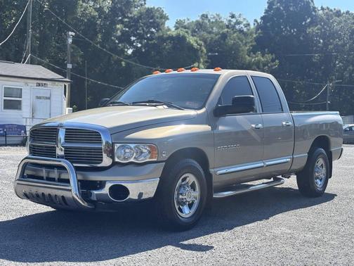Gold 2005 Dodge Ram 3500 Laramie