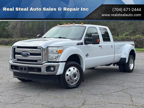 Oxford White 2016 Ford F-450 Lariat