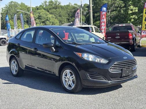 Shadow Black 2018 Ford Fiesta SE