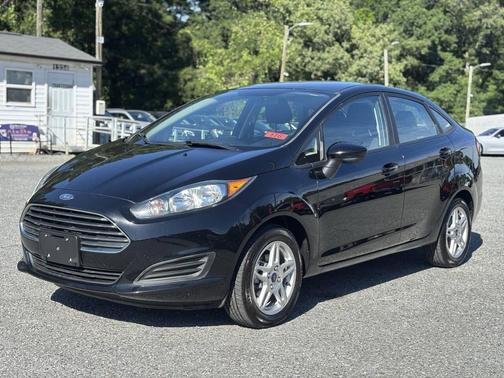 Shadow Black 2018 Ford Fiesta SE