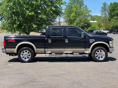 Black Clearcoat 2008 Ford F-250 Lariat
